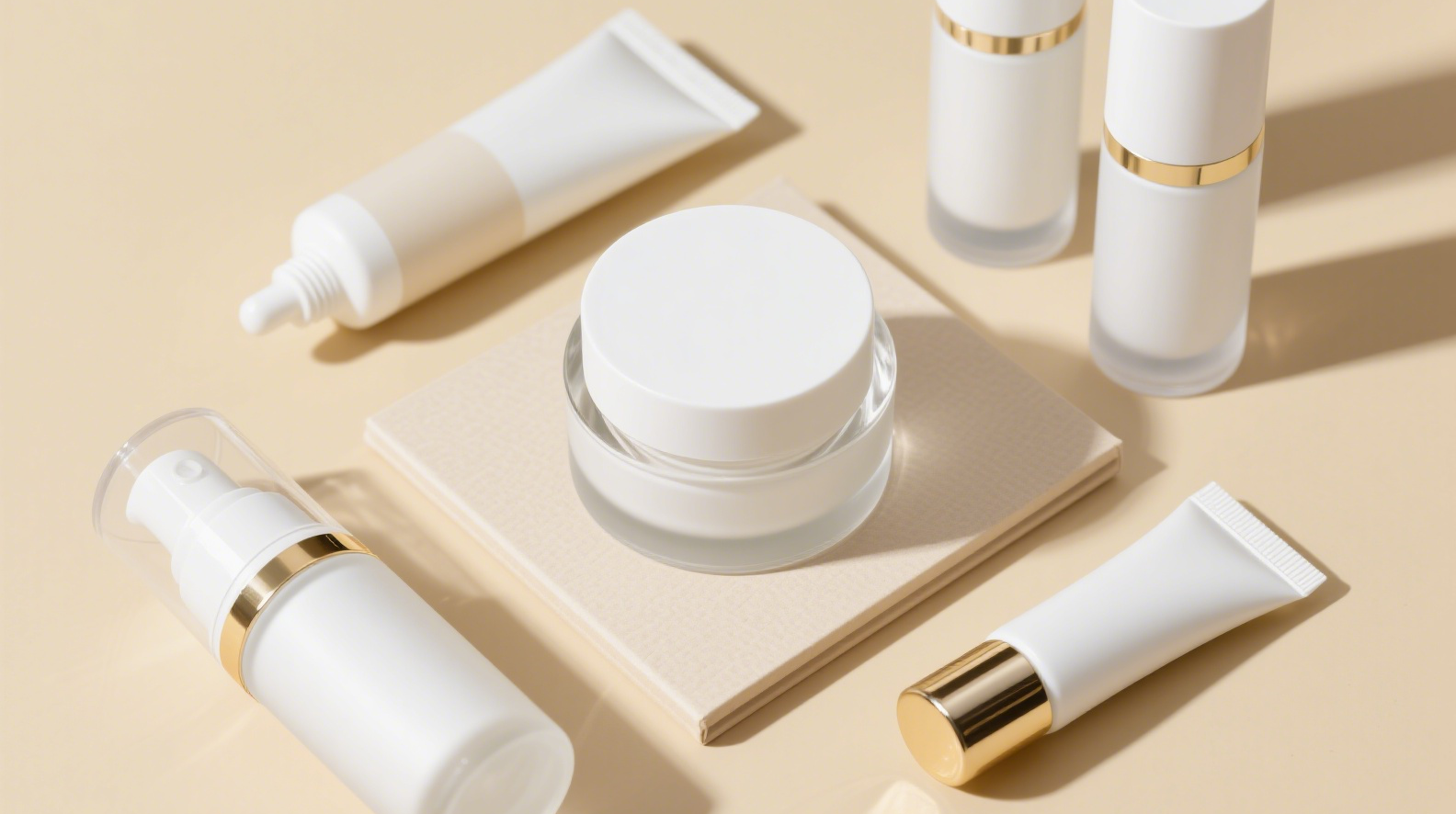 Packaging for Your Cosmetic Brand: Elevating Identity and Consumer Experience